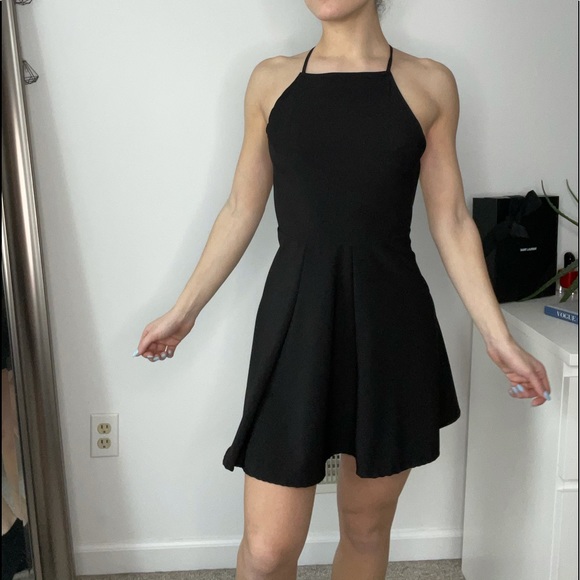 Brandy Melville backless dress - Picture 4 of 5